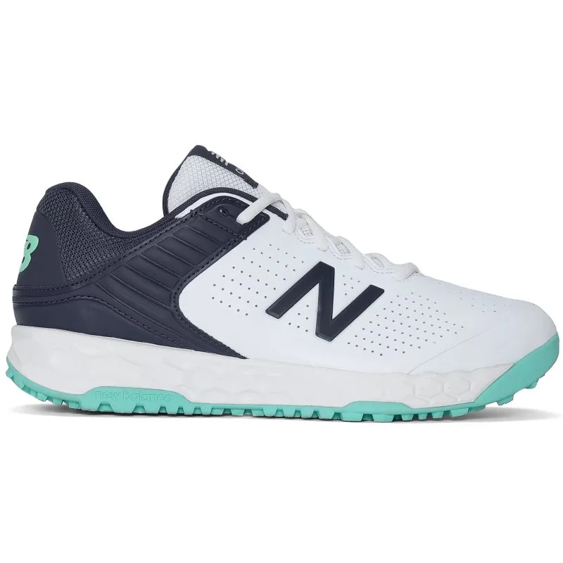 New Balance CK4020v4 4E XTRA WIDE Adults Cricket Shoes