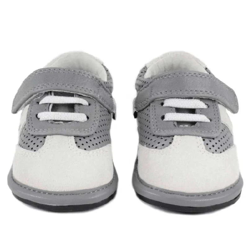 Jack and Lily REGI Grey/White Star Trainer